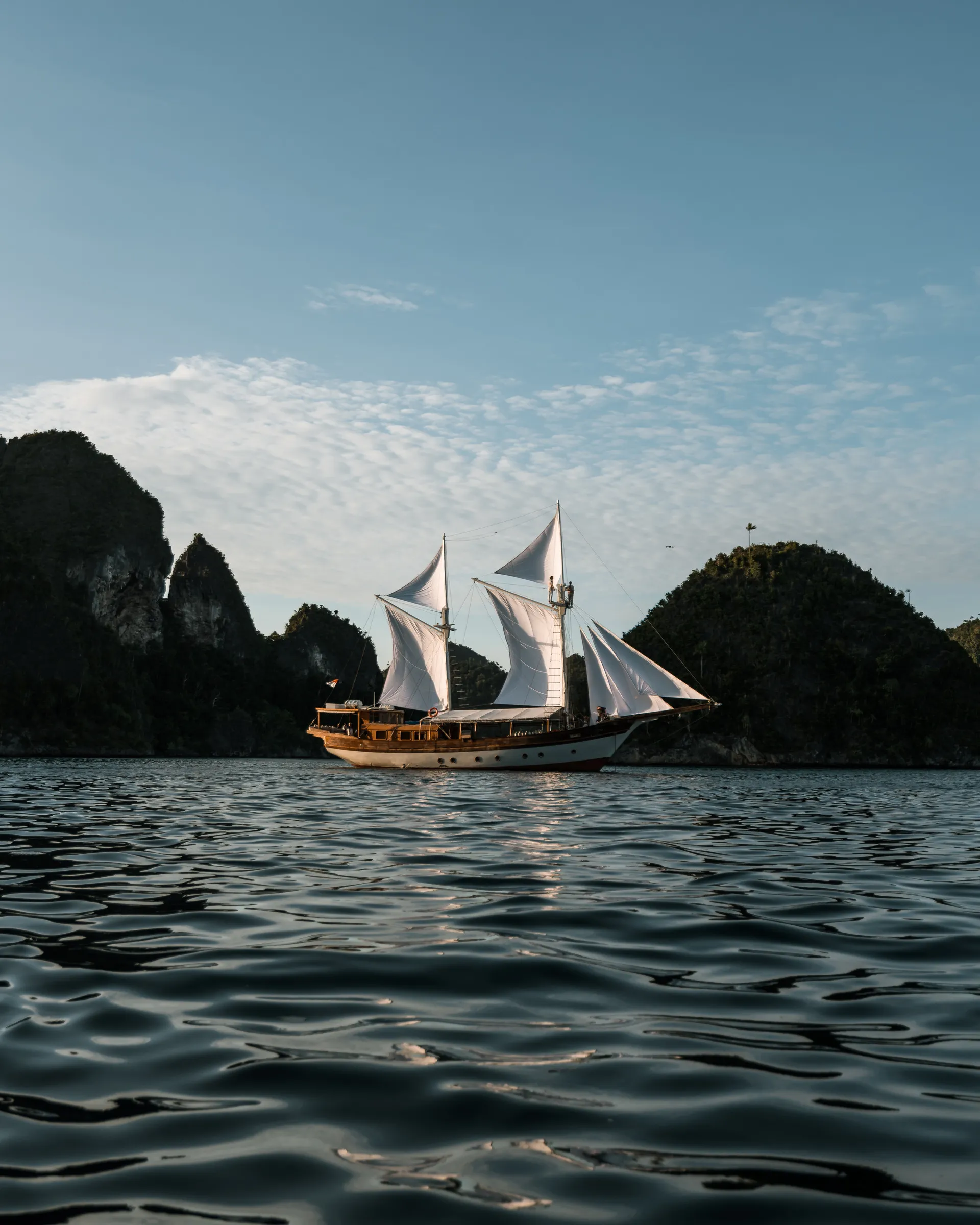 Anne Bonny under sail