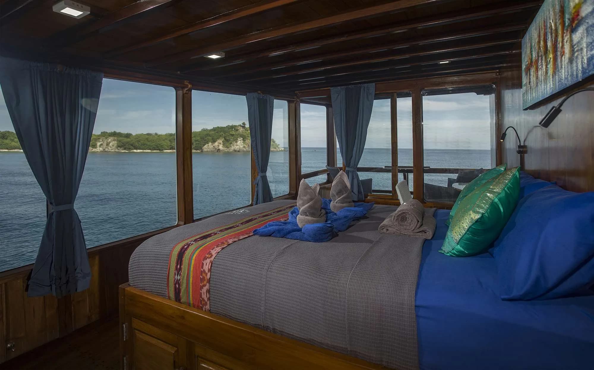 Sea view cabin