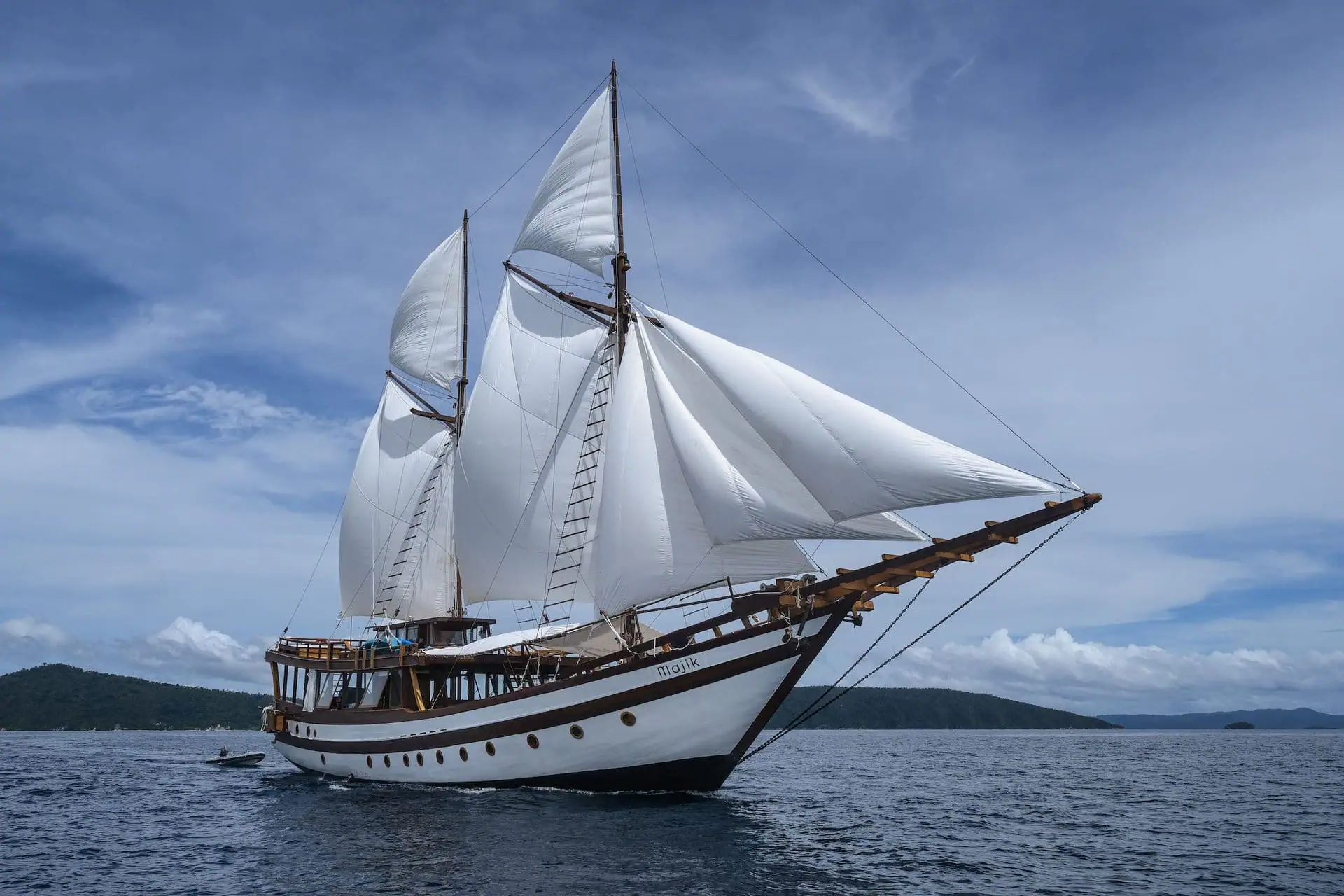 Majik cruise