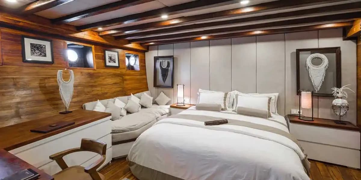 Misool suite